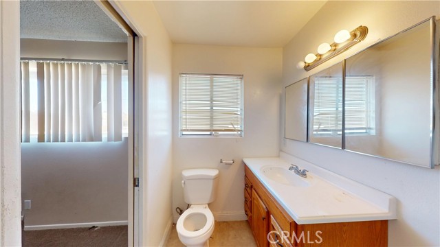 15722 Sago Road, Apple Valley CA: https://media.crmls.org/medias/6bd6a015-41f9-4604-b0d2-0d0cca3e7004.jpg