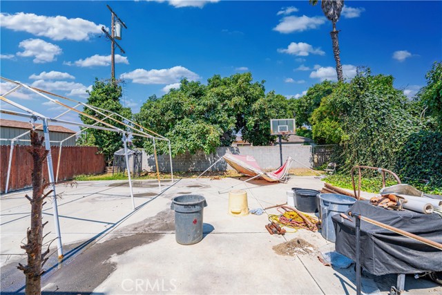 601 S Pearl Avenue, Compton CA: https://media.crmls.org/medias/6bd6afd6-c8f6-4397-8f92-b68a3b80900c.jpg
