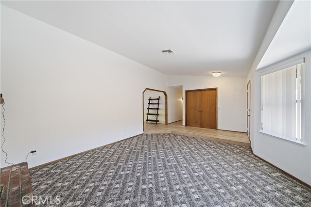 55578 Free Gold Drive, Yucca Valley CA: https://media.crmls.org/medias/6bd79427-8bc0-4e9f-bbf9-4db51433d8cd.jpg