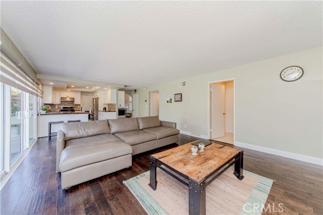 Detail Gallery Image 15 of 42 For 12933 Lucas Ln, Cerritos,  CA 90703 - 5 Beds | 3 Baths