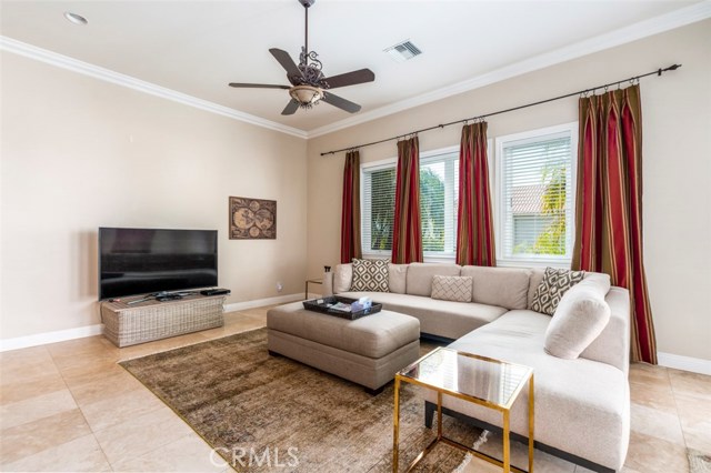 Detail Gallery Image 11 of 75 For 38750 Celita, Temecula,  CA 92592 - 4 Beds | 5/1 Baths