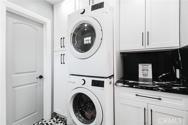8527 Casaba Avenue, Winnetka CA: https://media.crmls.org/medias/6bd8c7ad-e5a5-44d0-895d-49034de52538.jpg