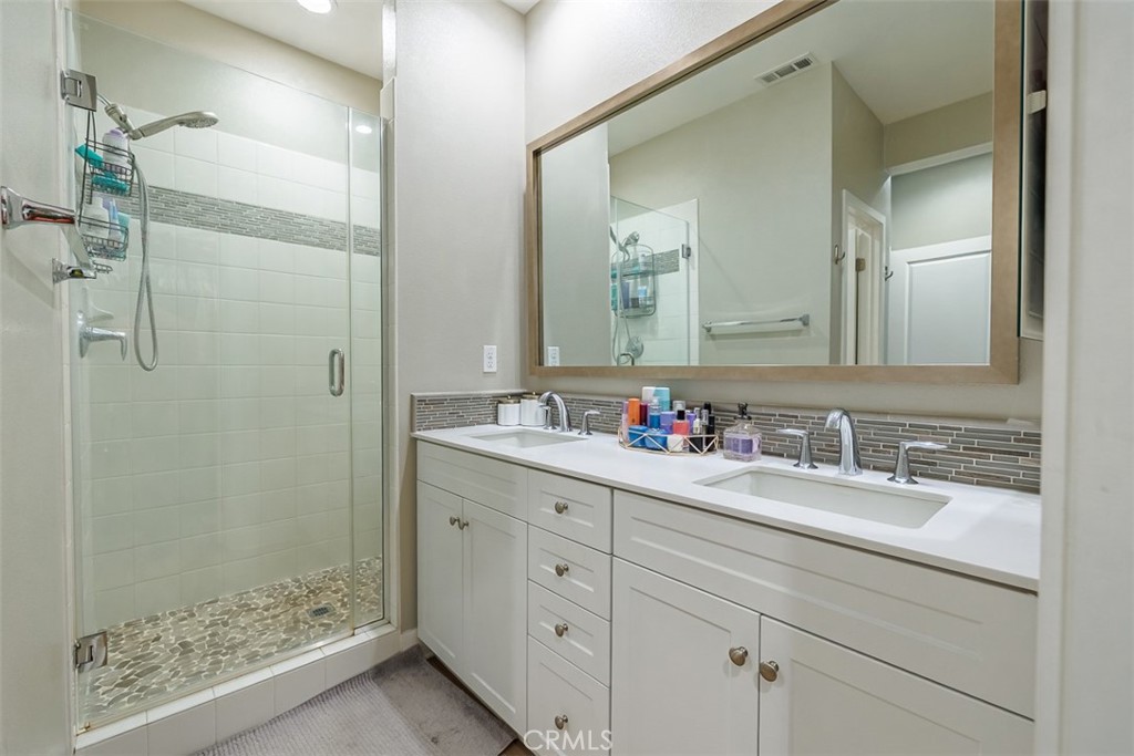 MLS #OC25269938 image #29