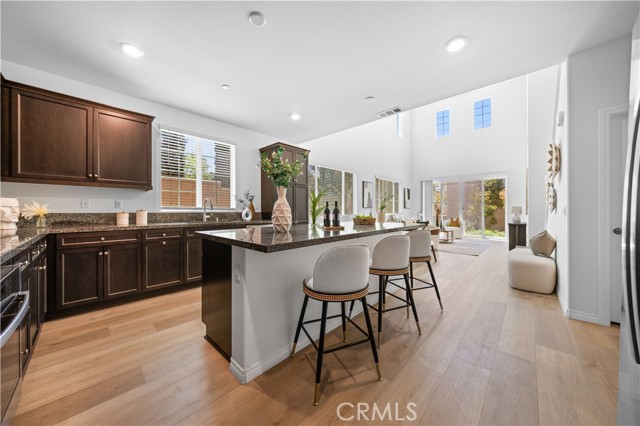 7133 Montecito Lane, Eastvale CA: https://media.crmls.org/medias/6bd93e67-73c2-4fbd-bdbb-abf0438905e8.jpg