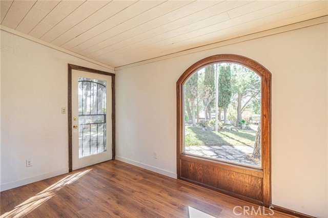 Detail Gallery Image 6 of 34 For 4819 Columbia Way, Lancaster,  CA 93536 - 2 Beds | 1/1 Baths