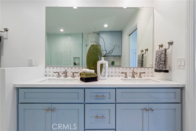 Detail Gallery Image 11 of 28 For 58 Rockwood, Irvine,  CA 92614 - 4 Beds | 3 Baths