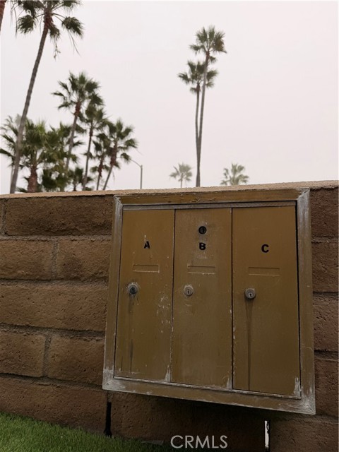 Detail Gallery Image 25 of 31 For 418 #a E Oceanfront, Newport Beach,  CA 92661 - 3 Beds | 2 Baths