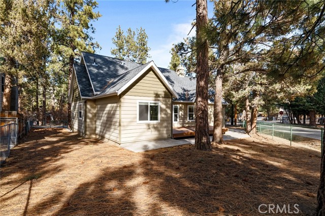 Detail Gallery Image 31 of 34 For 301 Shakespeare Ln, Big Bear City,  CA 92314 - 3 Beds | 2 Baths