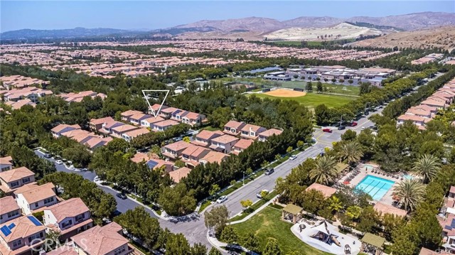 38 Larkfield, Irvine CA: https://media.crmls.org/medias/6bdbe3d0-b131-419a-81b0-0ea0d3fa3eaf.jpg