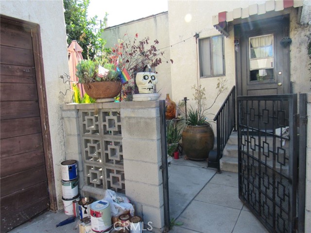 Detail Gallery Image 36 of 56 For 1937 Ripple St, Los Angeles,  CA 90039 - 4 Beds | 2 Baths