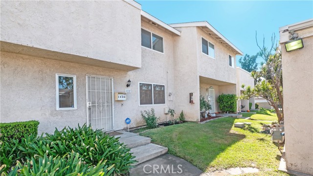 Detail Gallery Image 1 of 33 For 1408 N Elderberry Ave, Ontario,  CA 91762 - 3 Beds | 2/1 Baths