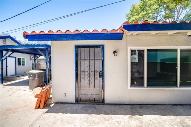 Detail Gallery Image 9 of 9 For 1011 W Myrtle, Santa Ana,  CA 92703 - 3 Beds | 1 Baths