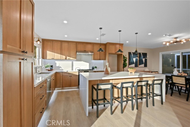 Detail Gallery Image 11 of 27 For 520 Golden Sky Ln, Anaheim,  CA 92807 - 3 Beds | 2 Baths