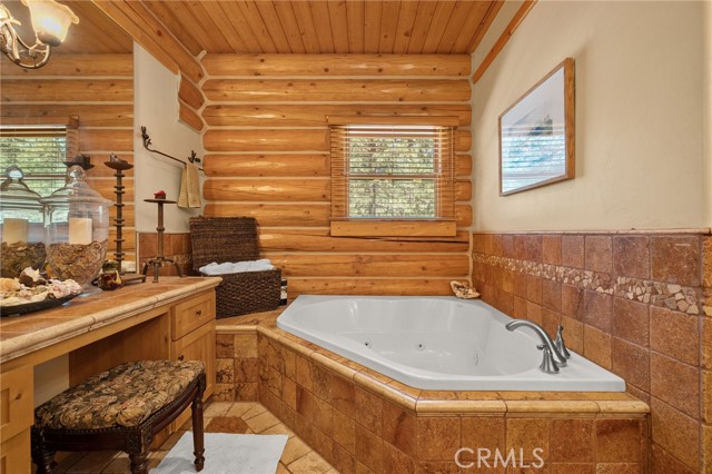 1947 Shady Lane, Big Bear City CA: https://media.crmls.org/medias/6bde1020-9a82-4341-bb7c-deaef068ab58.jpg