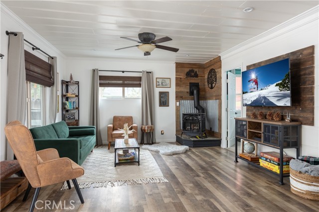 Detail Gallery Image 1 of 35 For 741 Irving Way, Big Bear City,  CA 92314 - 2 Beds | 1 Baths