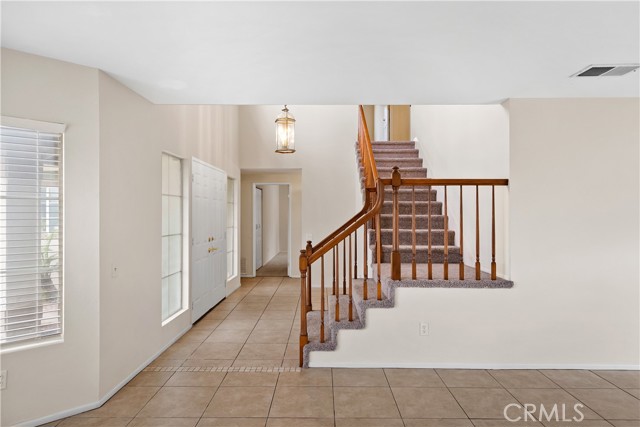 Detail Gallery Image 5 of 29 For 41855 Borealis Dr, Temecula,  CA 92592 - 4 Beds | 2/1 Baths