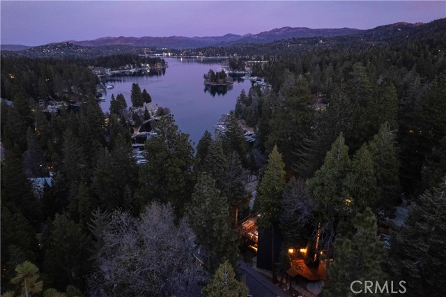 Detail Gallery Image 34 of 36 For 27376 N Bay Rd, Lake Arrowhead,  CA 92352 - 4 Beds | 3/1 Baths