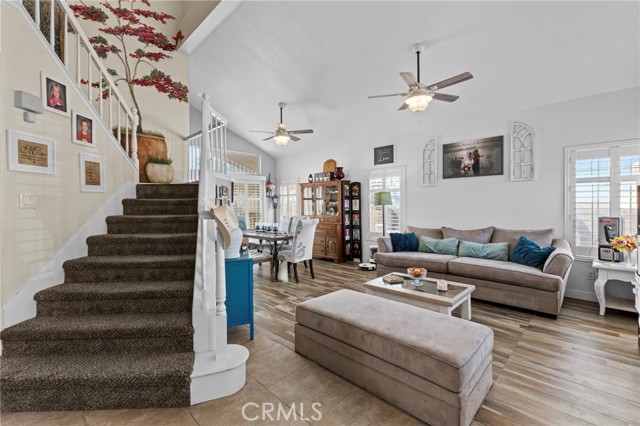 Detail Gallery Image 5 of 33 For 12929 Topaz Cir, Victorville,  CA 92392 - 5 Beds | 3 Baths