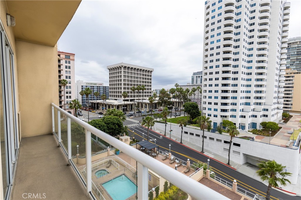 488 E Ocean Boulevard 616