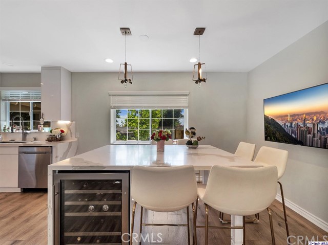 3825 Los Amigos Street, La Crescenta CA: https://media.crmls.org/medias/6be4a054-a867-46fd-8117-02e96edd1aba.jpg