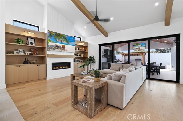 11444 Harrisburg Road, Rossmoor CA: https://media.crmls.org/medias/6be50cc2-e686-49a6-bd62-8046df9f7098.jpg