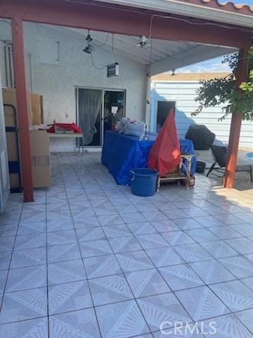 9017 Arrington Avenue, Downey CA: https://media.crmls.org/medias/6be544f8-37ed-40eb-b23d-a092486f373e.jpg