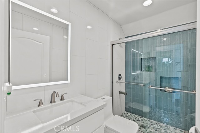 Detail Gallery Image 24 of 55 For 17764 Sidwell St, Granada Hills,  CA 91344 - 4 Beds | 4 Baths