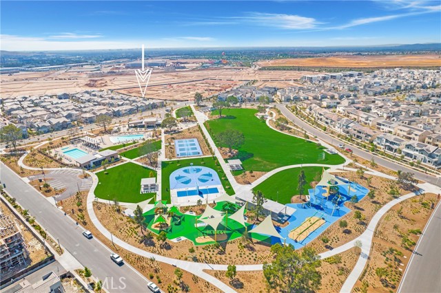 141 Dolores, Irvine CA: https://media.crmls.org/medias/6be564ca-dbb6-43fc-959a-b66de65a5056.jpg