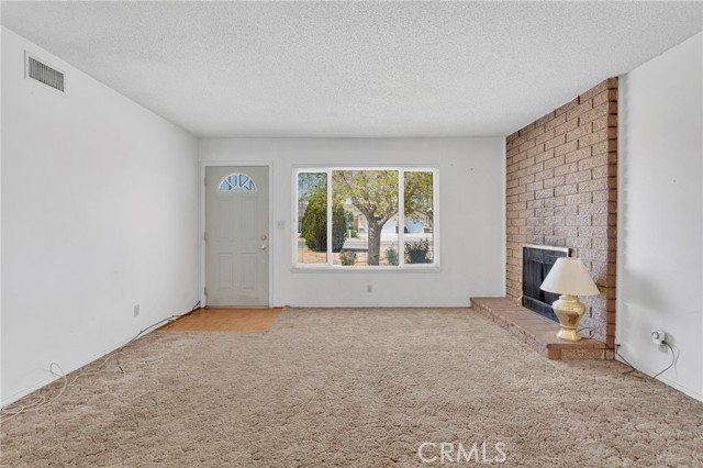 Detail Gallery Image 13 of 55 For 14775 Gayhead, Apple Valley,  CA 92307 - 3 Beds | 2 Baths