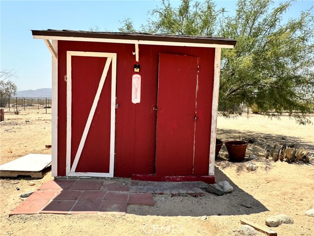 Detail Gallery Image 20 of 23 For 2757 Bluegrass Ave, Twentynine Palms,  CA 92277 - 3 Beds | 3 Baths