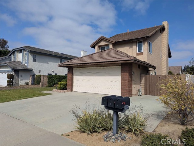 4 Henry, Irvine CA: https://media.crmls.org/medias/6be64cb2-bdea-4ce0-ac66-9c3af0268b6a.jpg