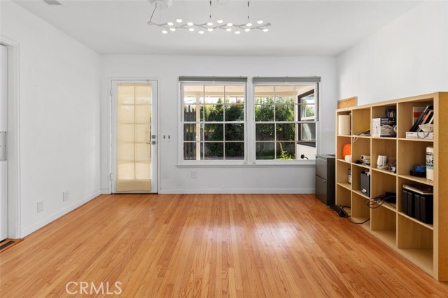 Detail Gallery Image 20 of 37 For 738 Stonehurst Dr, Altadena,  CA 91001 - 2 Beds | 1 Baths