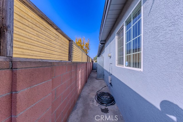 Detail Gallery Image 32 of 32 For 9832 Orr and Day Rd, Santa Fe Springs,  CA 90670 - 3 Beds | 2 Baths