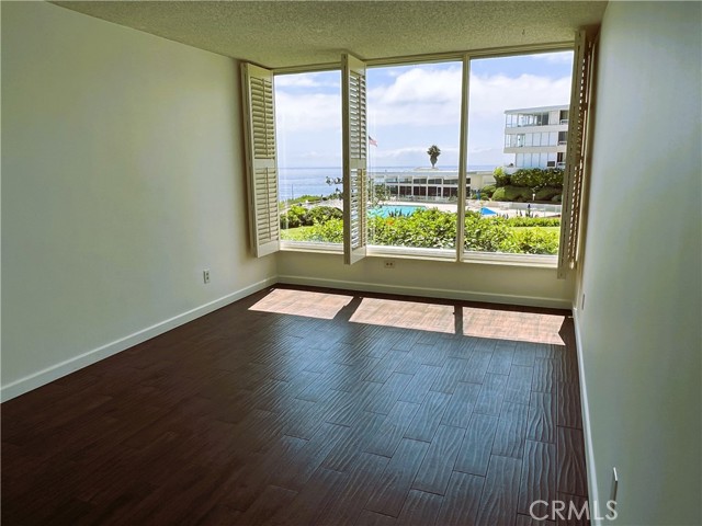 32759 Seagate Drive, Rancho Palos Verdes CA: https://media.crmls.org/medias/6be75338-b1a5-4b37-a889-86c72a20a59b.jpg
