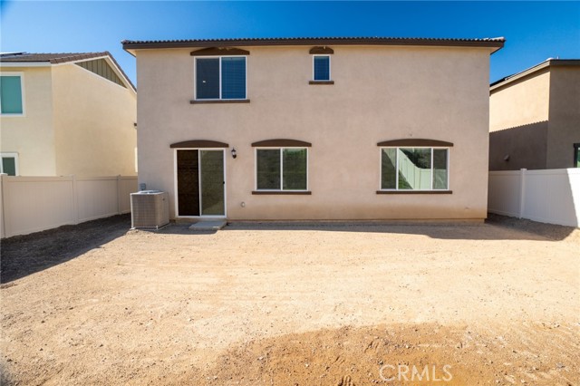 Detail Gallery Image 6 of 22 For 19508 Hanging Rock Rd., Lake Elsinore,  CA 92532 - 3 Beds | 3 Baths