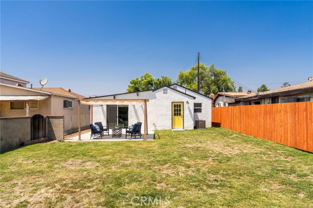 112 W Norwood Place, San Gabriel CA: https://media.crmls.org/medias/6be7caf6-21fc-44ab-b0a5-0263ba2e34b9.jpg