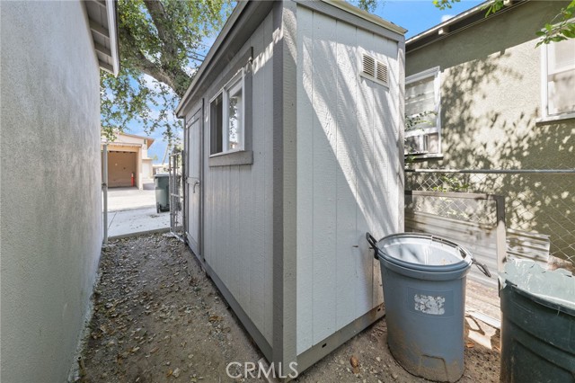 251 E Center Street, Covina CA: https://media.crmls.org/medias/6be8155d-06cc-4723-bd19-4502621d32cf.jpg
