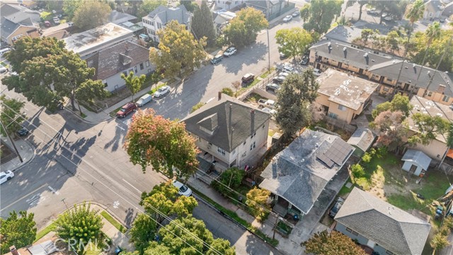 700 W Park, Stockton CA: https://media.crmls.org/medias/6be8782d-aed7-4061-b2d4-74e66f7a5249.jpg