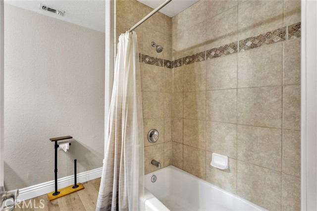 Detail Gallery Image 22 of 44 For 14305 Bochee, Apple Valley,  CA 92307 - 4 Beds | 3 Baths