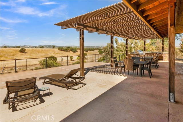 4525 Buena Vista Drive, Paso Robles CA: https://media.crmls.org/medias/6be8b61a-86c6-44ee-9cf0-2f6f781bd3dd.jpg