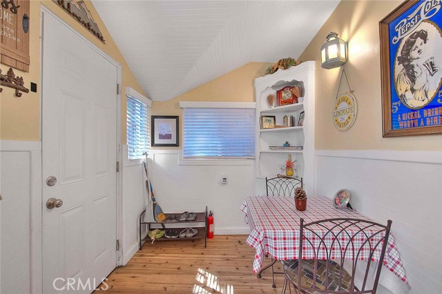 Detail Gallery Image 16 of 61 For 27048 State Hwy 189, Blue Jay,  CA 92317 - 2 Beds | 1 Baths