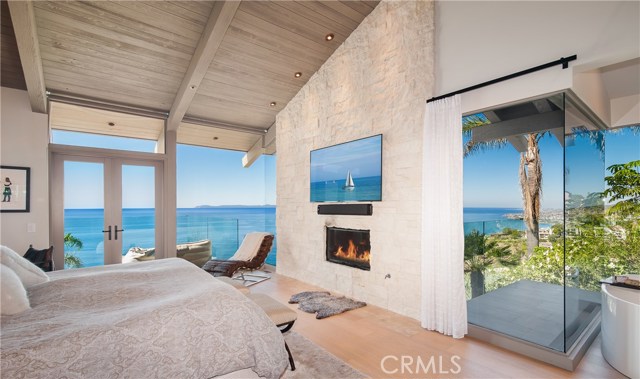 Detail Gallery Image 10 of 40 For 709 Kendall Dr, Laguna Beach,  CA 92651 - 4 Beds | 4/1 Baths