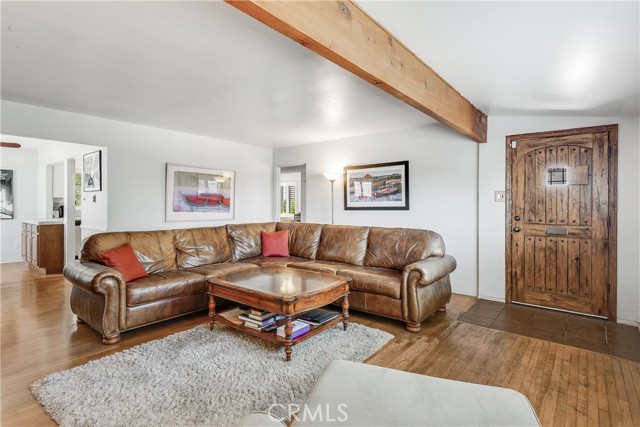 Image 5 of 20 For 3042 Glendon Avenue