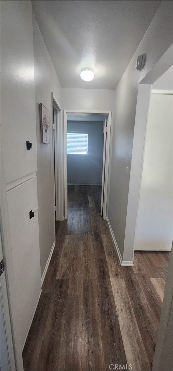 Detail Gallery Image 11 of 29 For 20714 Dot St, Saugus,  CA 91350 - 2 Beds | 1 Baths