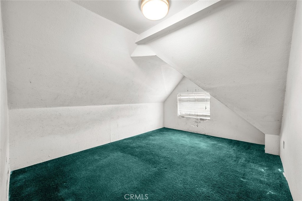 https://media.crmls.org/medias/6beb423d-b650-4208-8ddf-9088d9f8a705.jpg?preset=X-Large