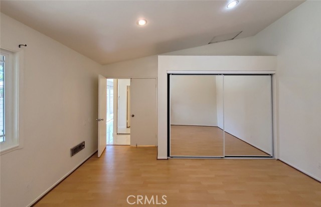 Detail Gallery Image 9 of 34 For 10532 Royal Oak, Stanton,  CA 90680 - 4 Beds | 2 Baths