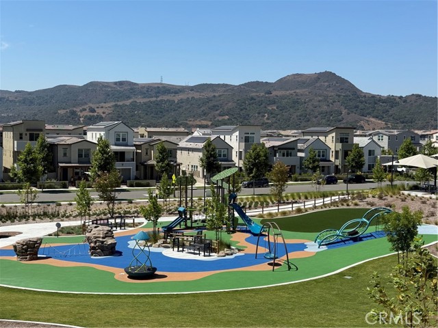 130 Luneta Lane, Rancho Mission Viejo CA: https://media.crmls.org/medias/6bec35f4-1f89-44df-9e31-5cc9fe407acd.jpg