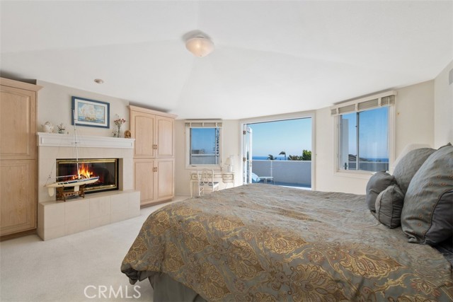 9 N Encino, Laguna Beach CA: https://media.crmls.org/medias/6bed2506-31fd-4b78-bd6b-eab57854111b.jpg