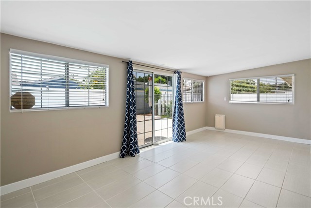 2241 Cordero Avenue, Simi Valley CA: https://media.crmls.org/medias/6bed7f51-990a-421a-85f9-e8fdc8e07d19.jpg