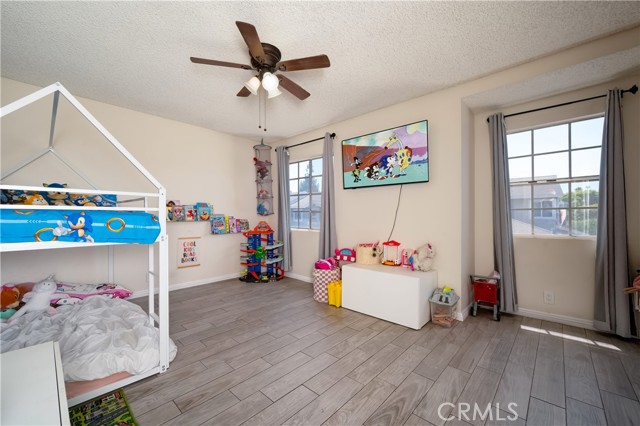 818 Live Oak Place, Corona CA: https://media.crmls.org/medias/6bef4df9-74a6-4cb0-9721-f17281f1d5f1.jpg